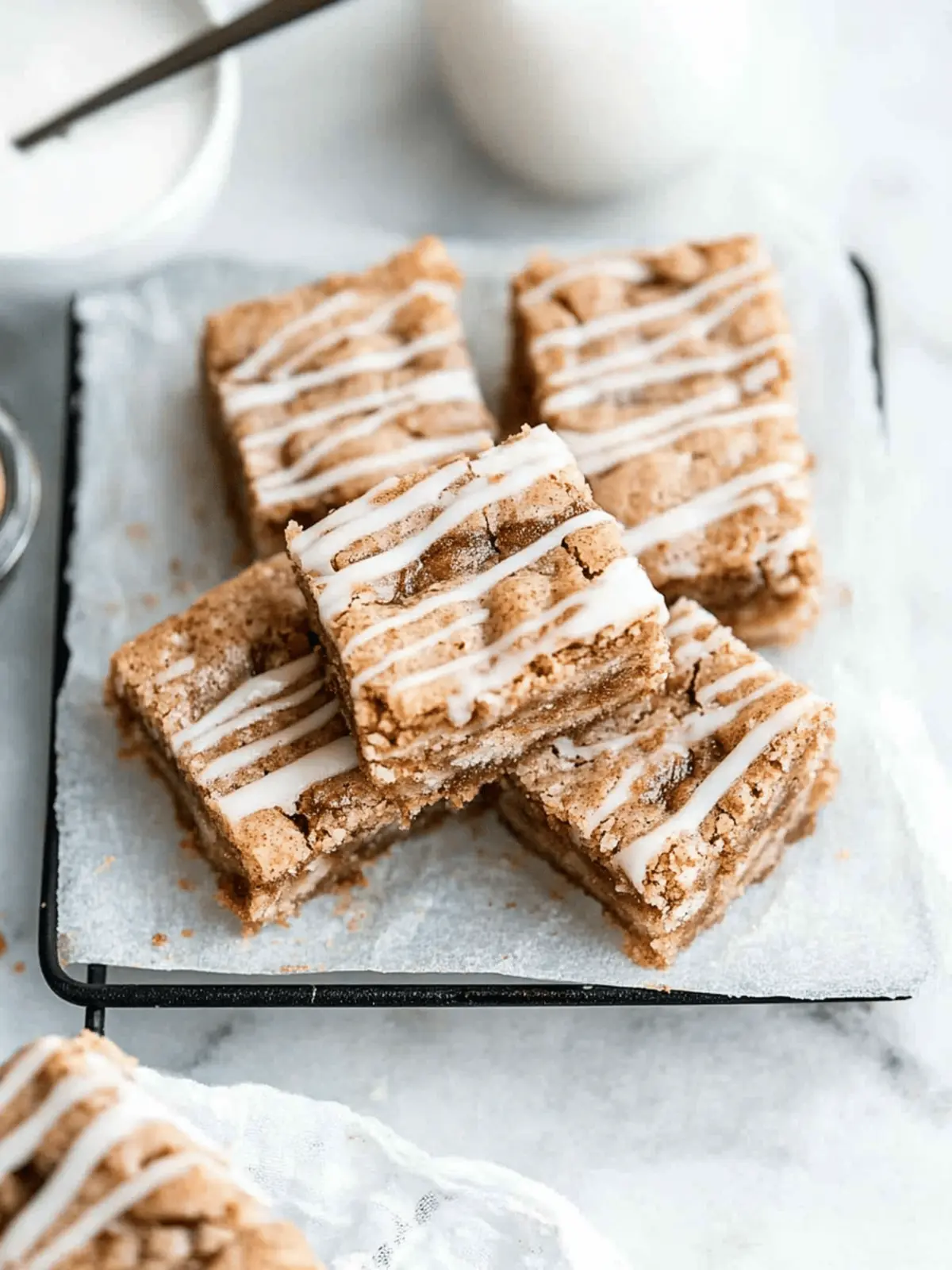 Cinnamon Roll Blondies